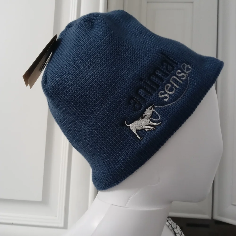 The North Face Navy Blue Knit Cap Hat w 